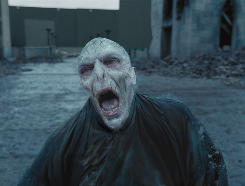 Illustration for article titled New concept art from Harry Potter's ending shows off a different fate for Voldemort